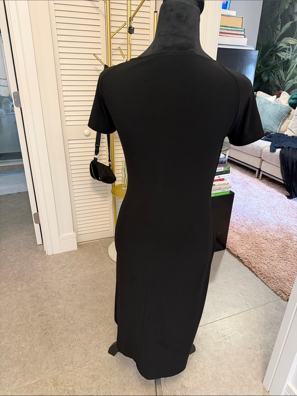 Norma Kamali Classic Black Wrap-Style Women’s Dress - Picture 4 of 6
